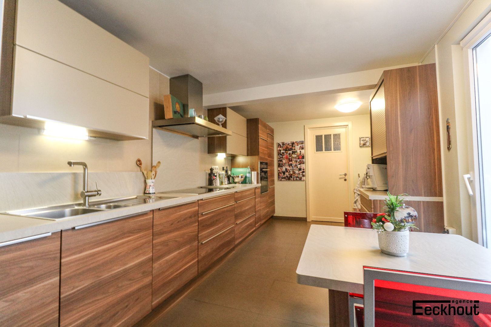 Instapklare en gezellige rijwoning met 4 slaapkamers en zonnige koer te Bredene-Duinen! foto 12