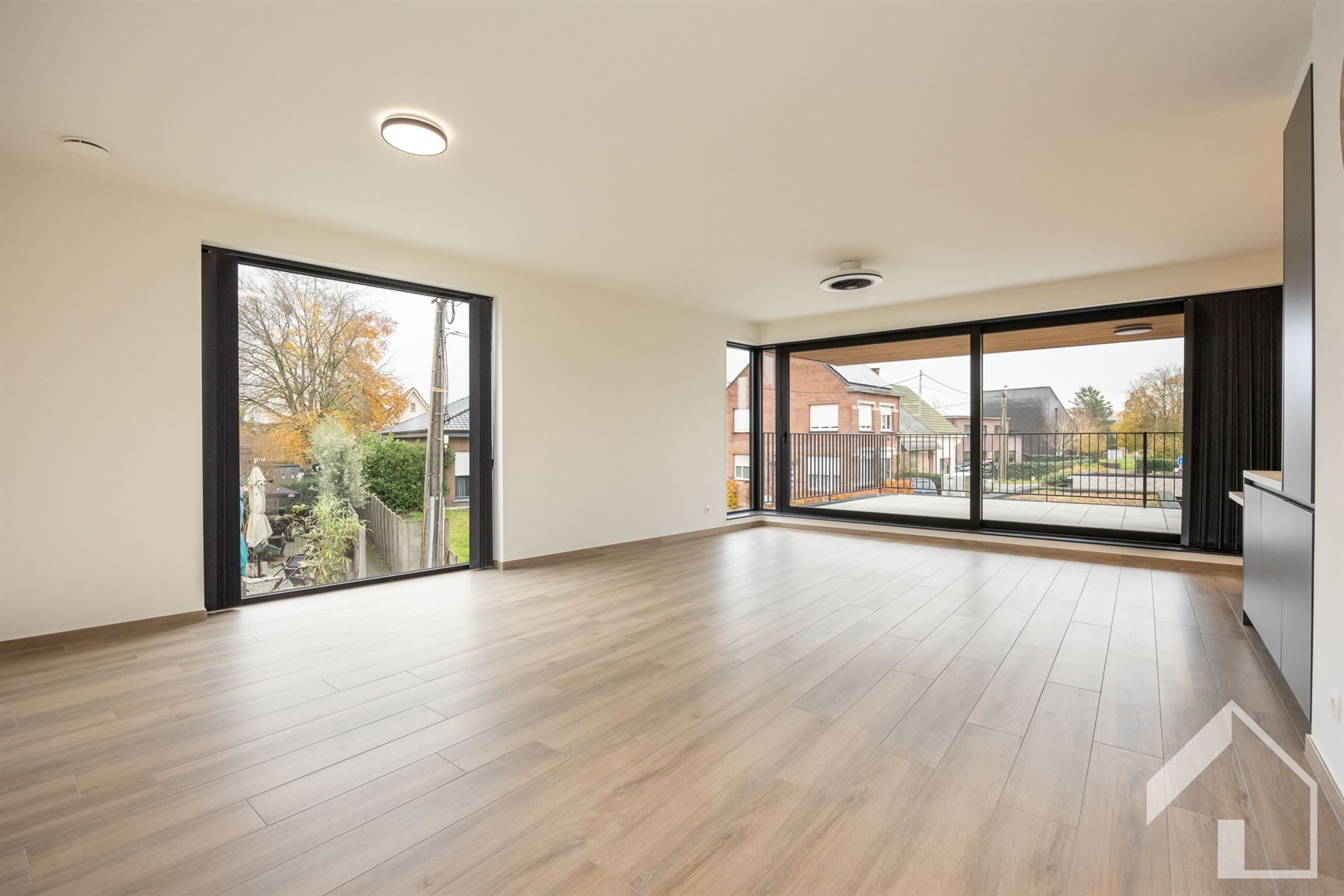 Prachtig en ruim appartement met lift! foto 4