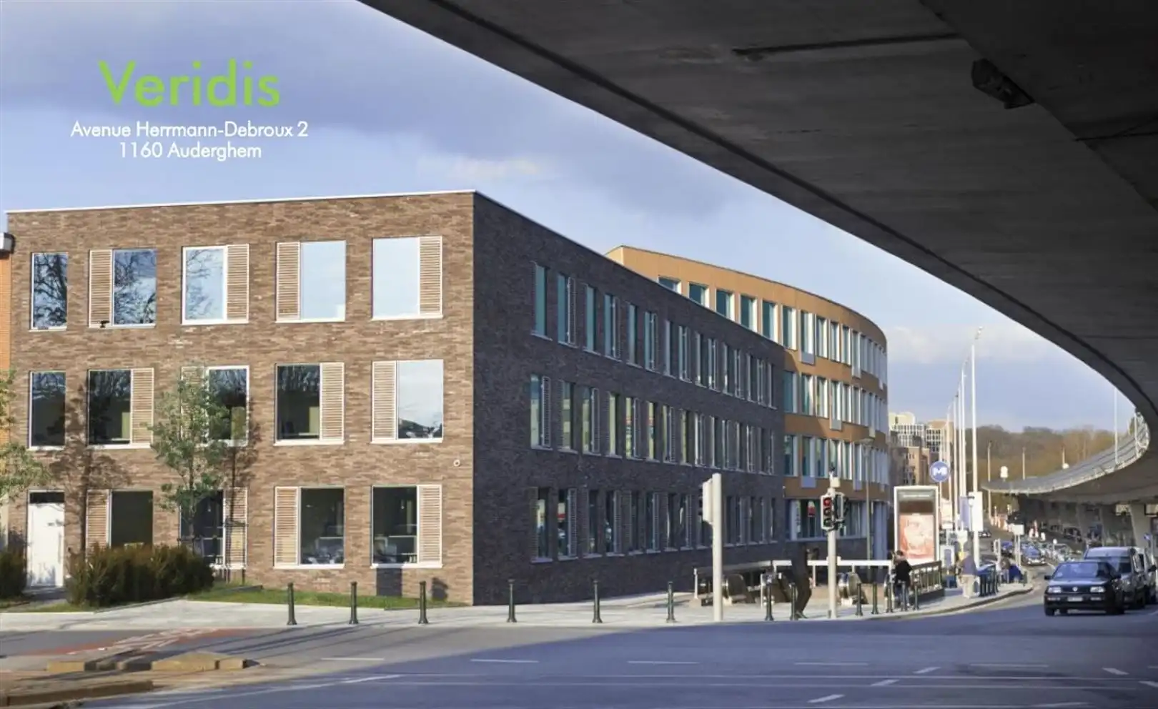 VERIDIS: 1.453 m² foto {{pictureIndex}}