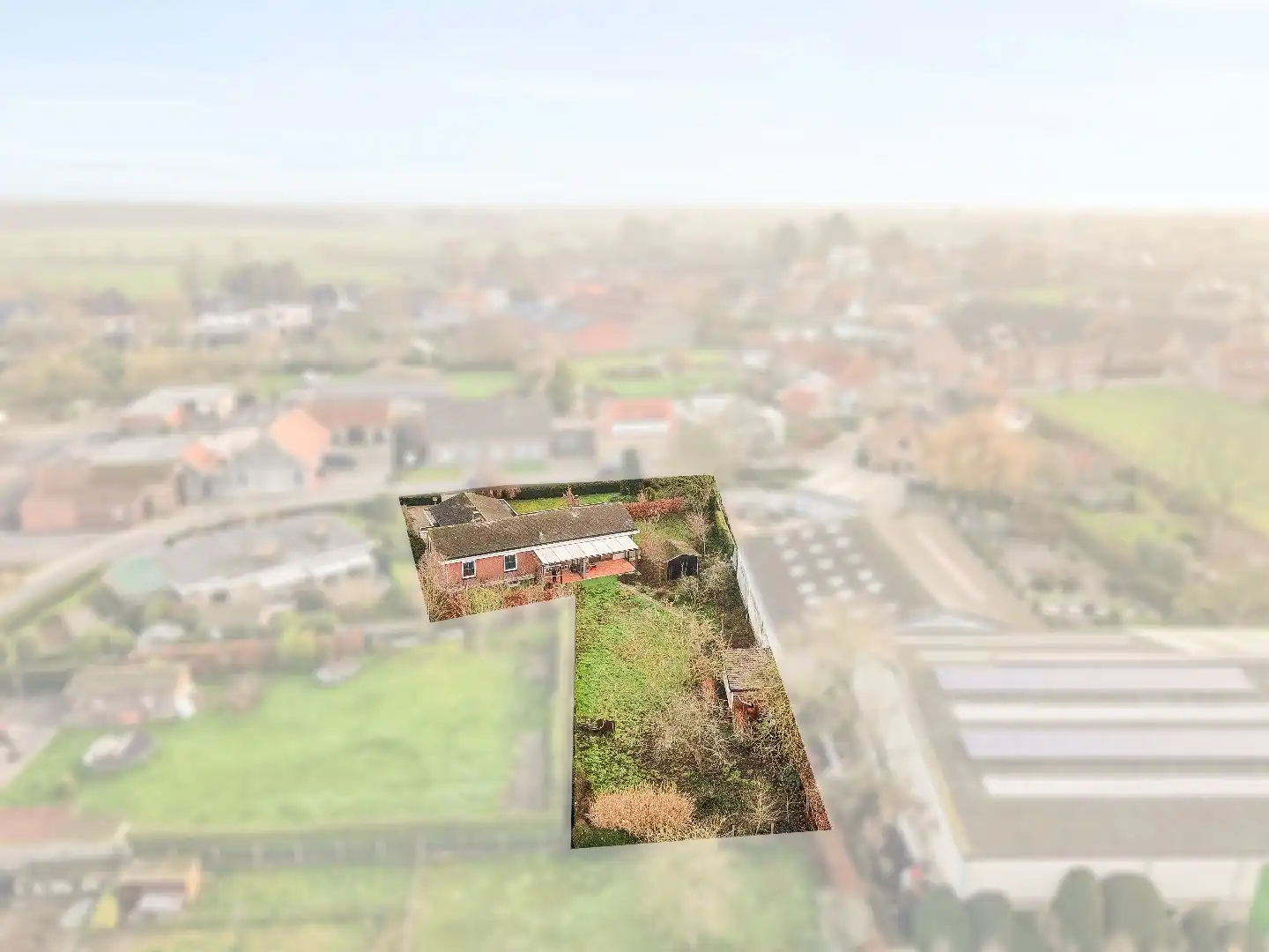 Gelijkvloerse woning met 3 slaapkamers, ruime garage en tuin. foto 23