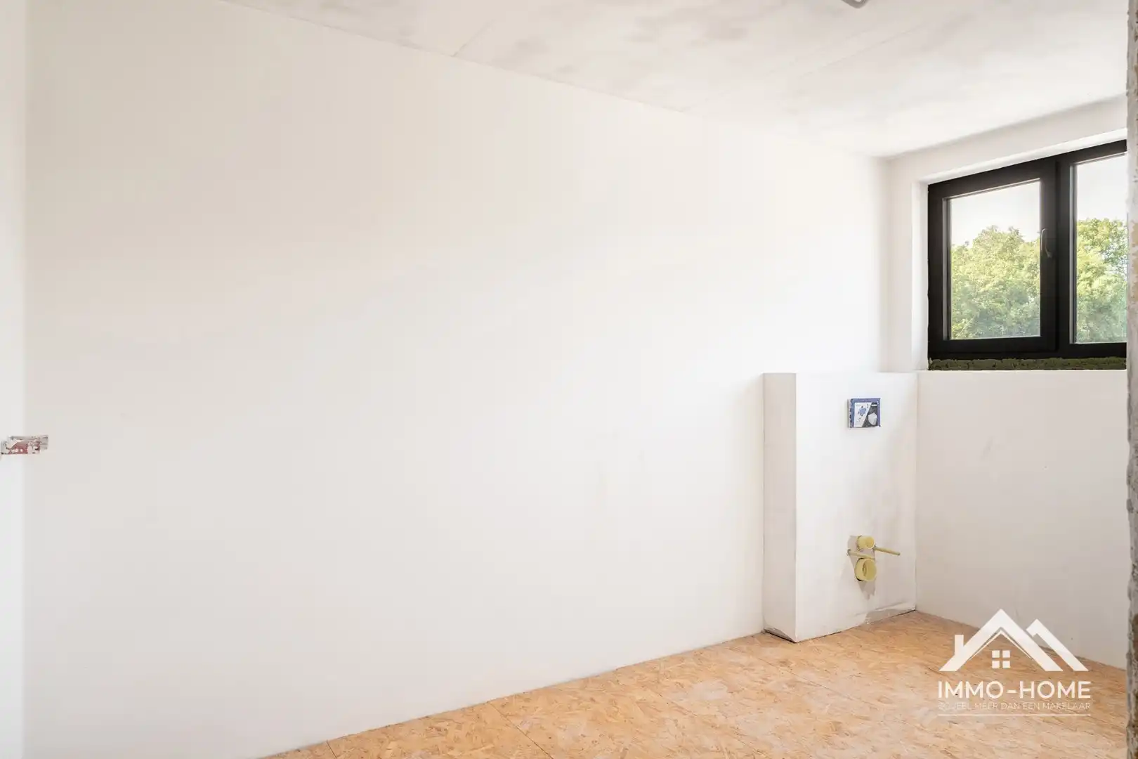 Structureel gerenoveerde woning met tuin foto 10