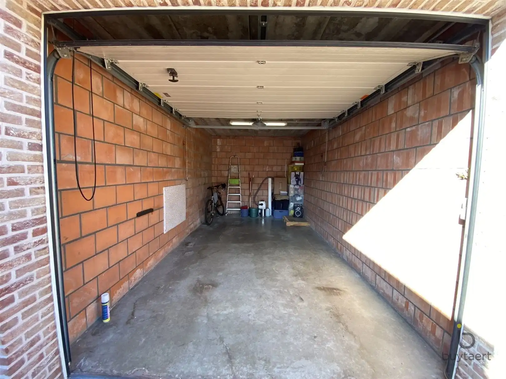 Duplex appartement met drie slaapkamers en prachtig terras te Schilde. foto 14