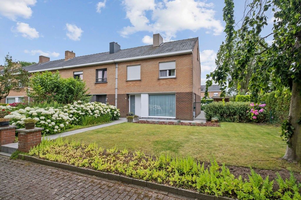 Rijhuis te koop Pieter De Coninckstraat 1 - - 8870 Izegem