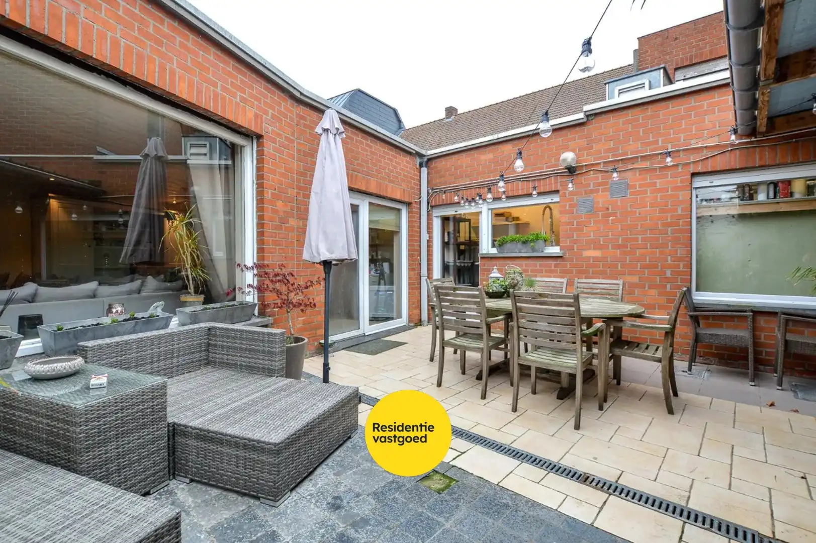 Handelswoning op topligging te Aartrijke foto 4