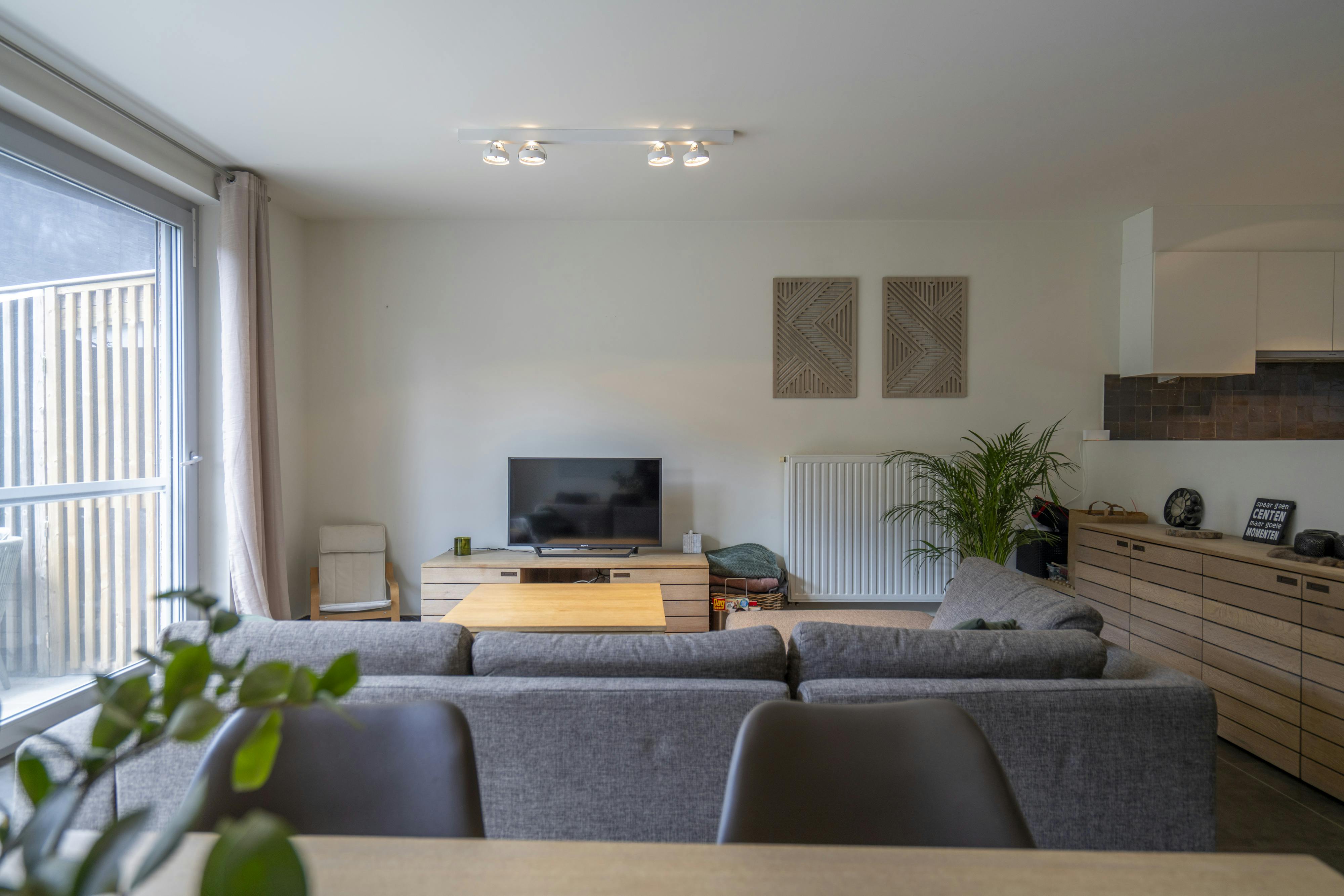 Recent huis met 4 kamers te koop in rustige wijk in Waregem foto 4