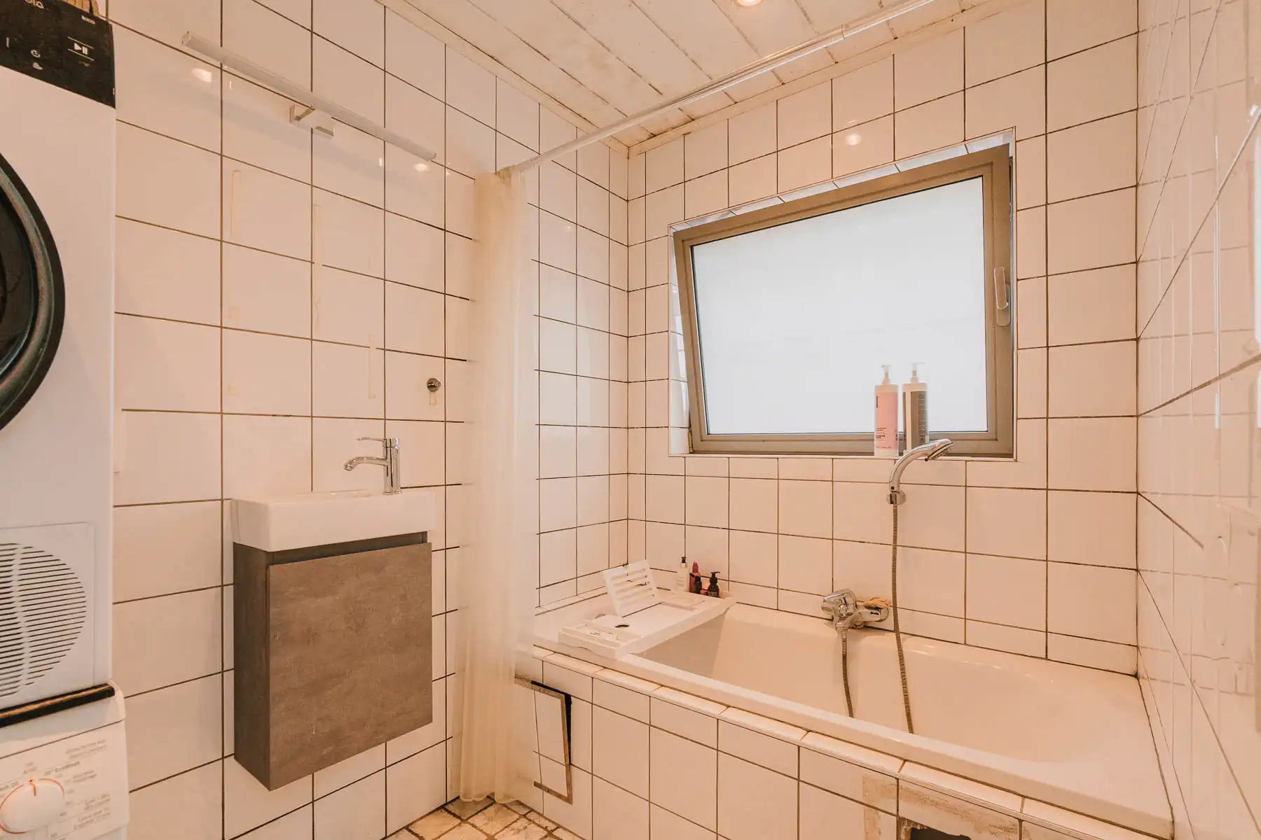 Karaktervolle woning met commerciële mogelijkheden foto 17