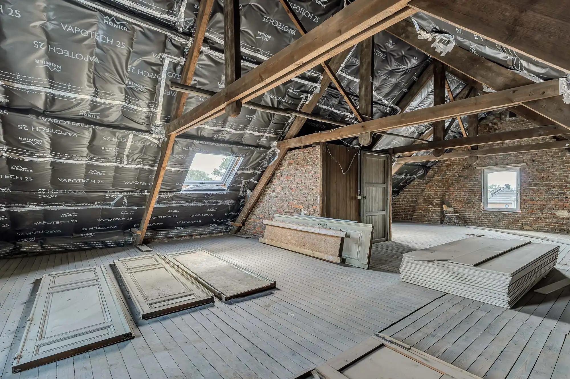Gerenoveerde pastorijwoning met grote ruimtes in Erembodegem foto 25