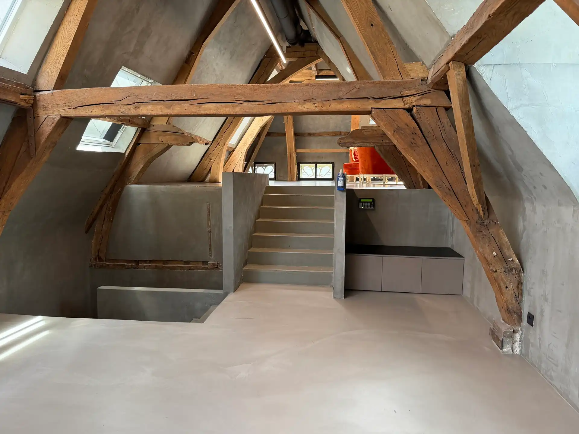 Kantoren te huur in het commerciële hart van Antwerpen. foto 4