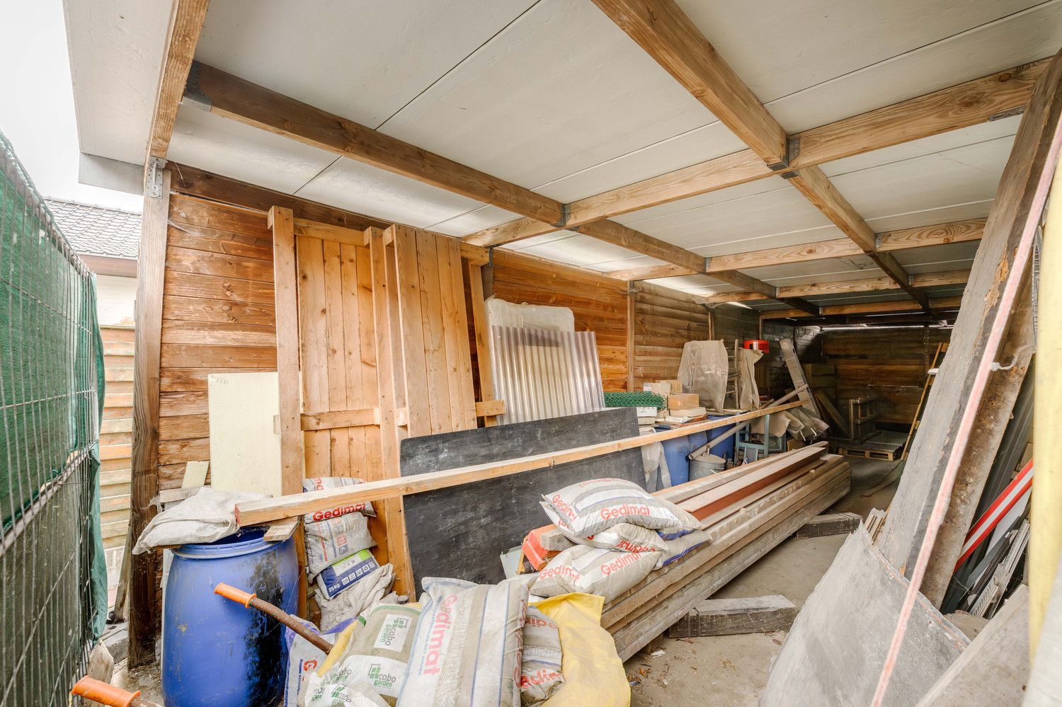 Totaal te renoveren woning te Pittem. foto 17