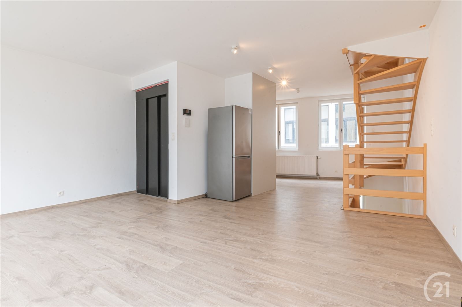 Opbrengstenwoning en handelsruimte foto 6