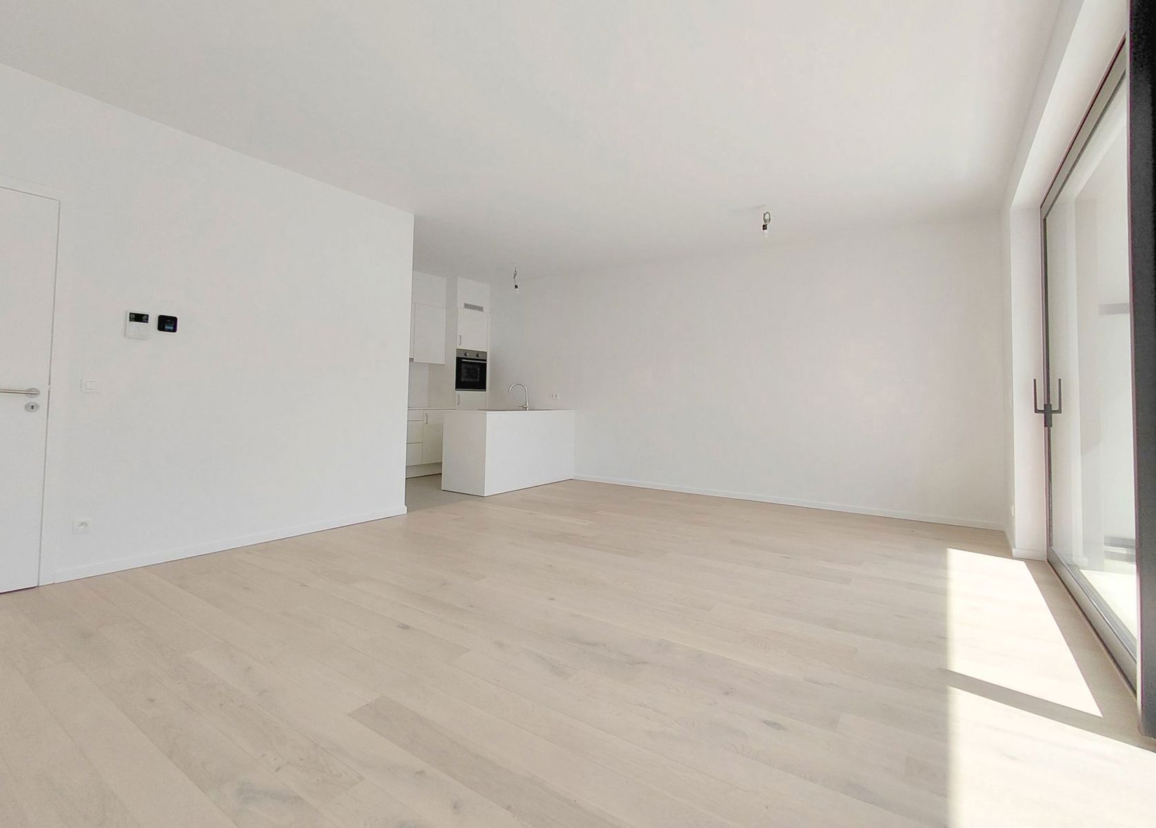 Prachtig 2 slaapkamer appartement met groot TERRAS foto 5