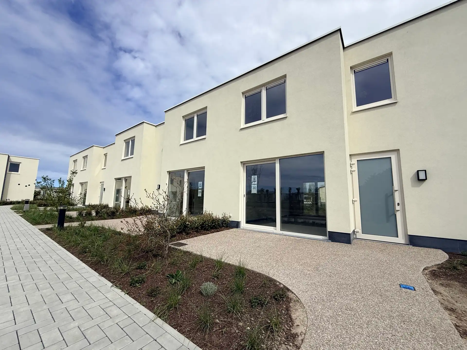Instapklare vakantiewoningen, eigen gebruik of investering! foto 11