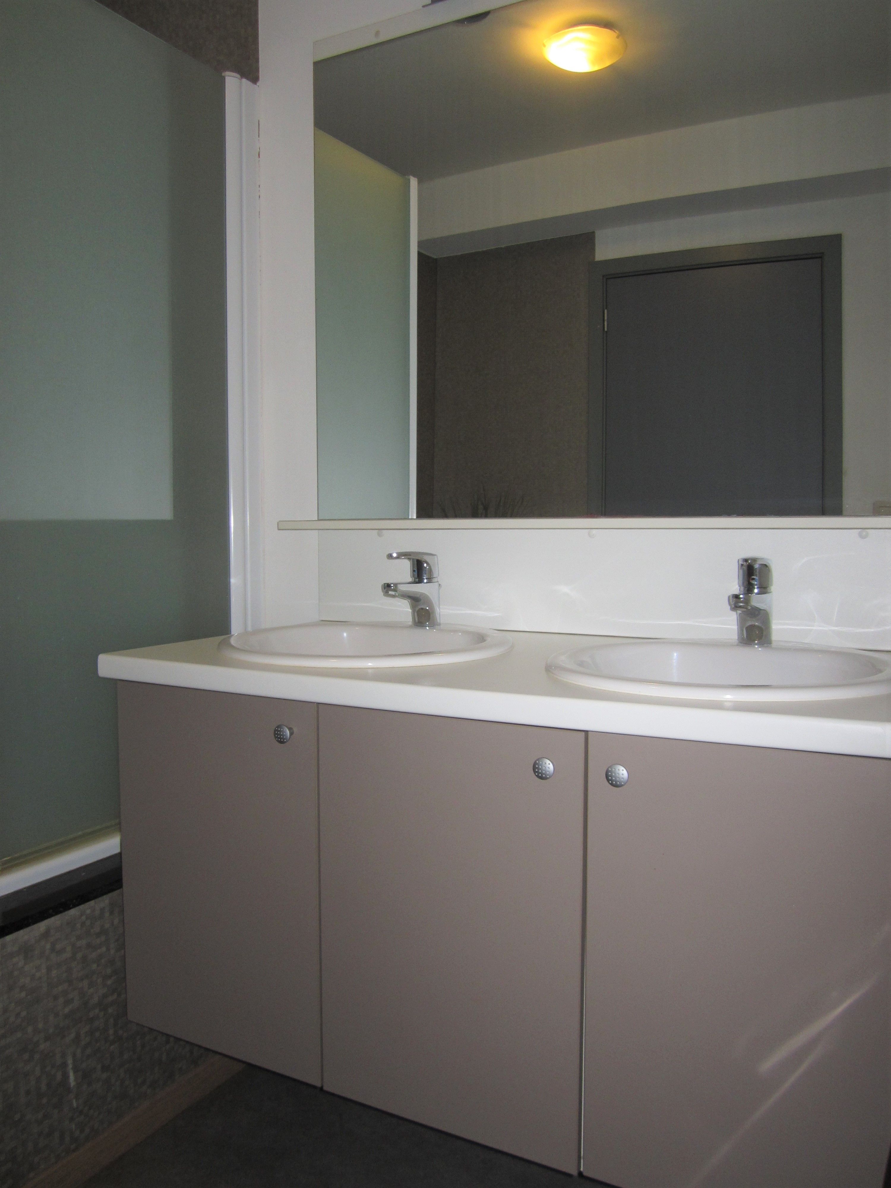 Prachtig appartement met lift, 85 m², voorzien van een zonnig zuidgericht terras en staanplaats! foto 13