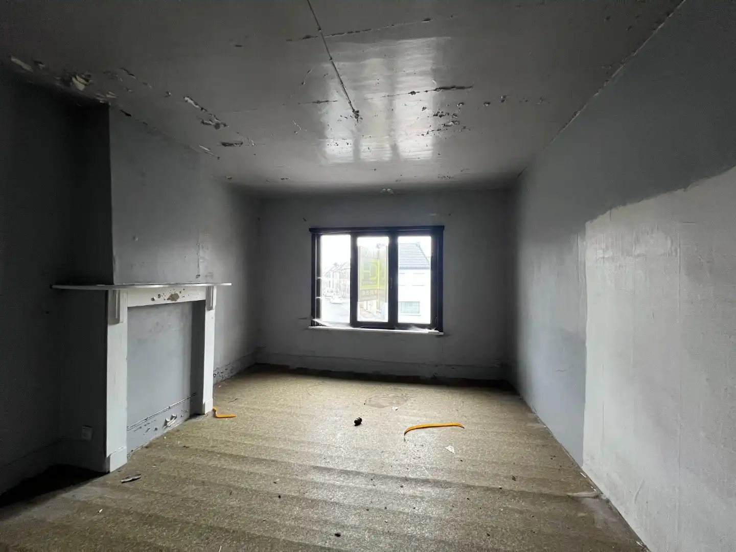 Te renoveren woning met drie slaapkamers te koop in Eeklo foto 11