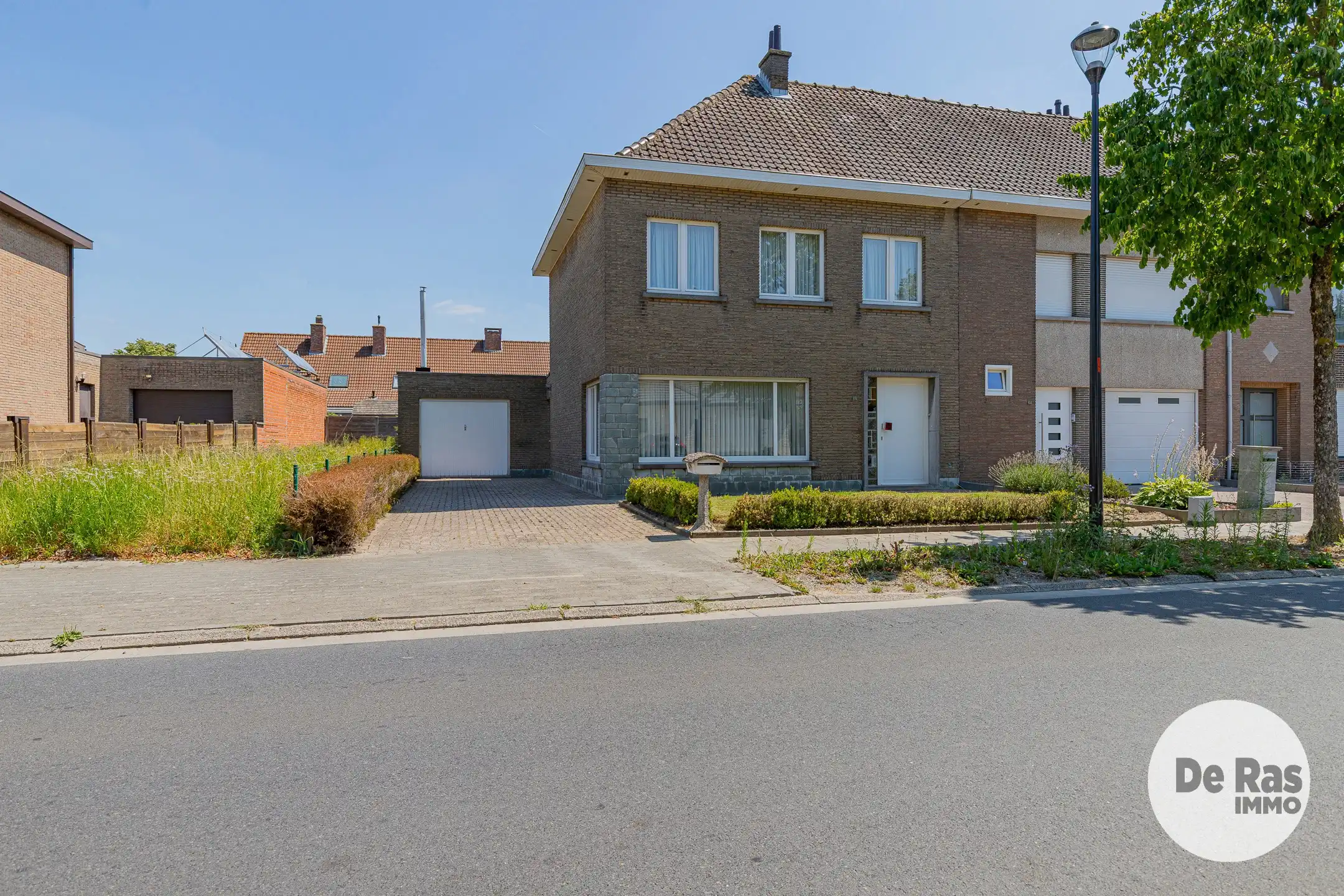 AALST–Goed onderhouden halfopen bebouwing met garage en tuin foto 21