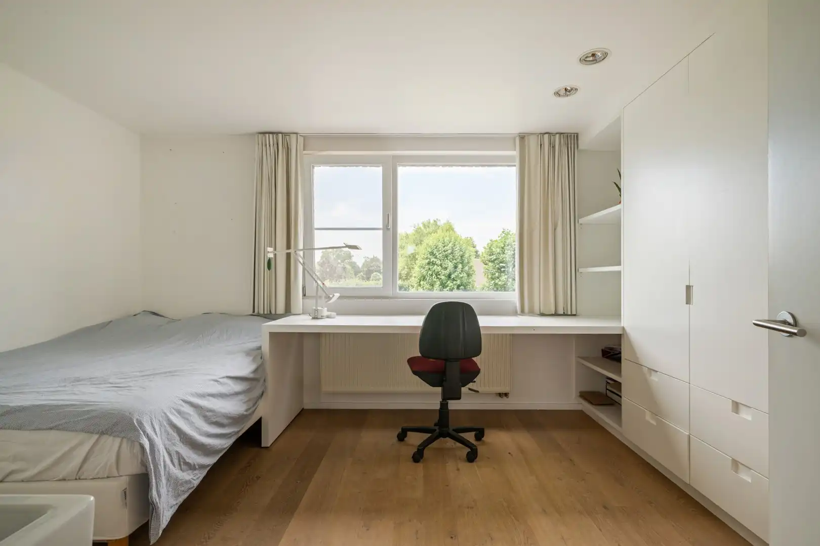 Architecturale villa met zwembad aan Sterrebos - Rumbeke foto 23
