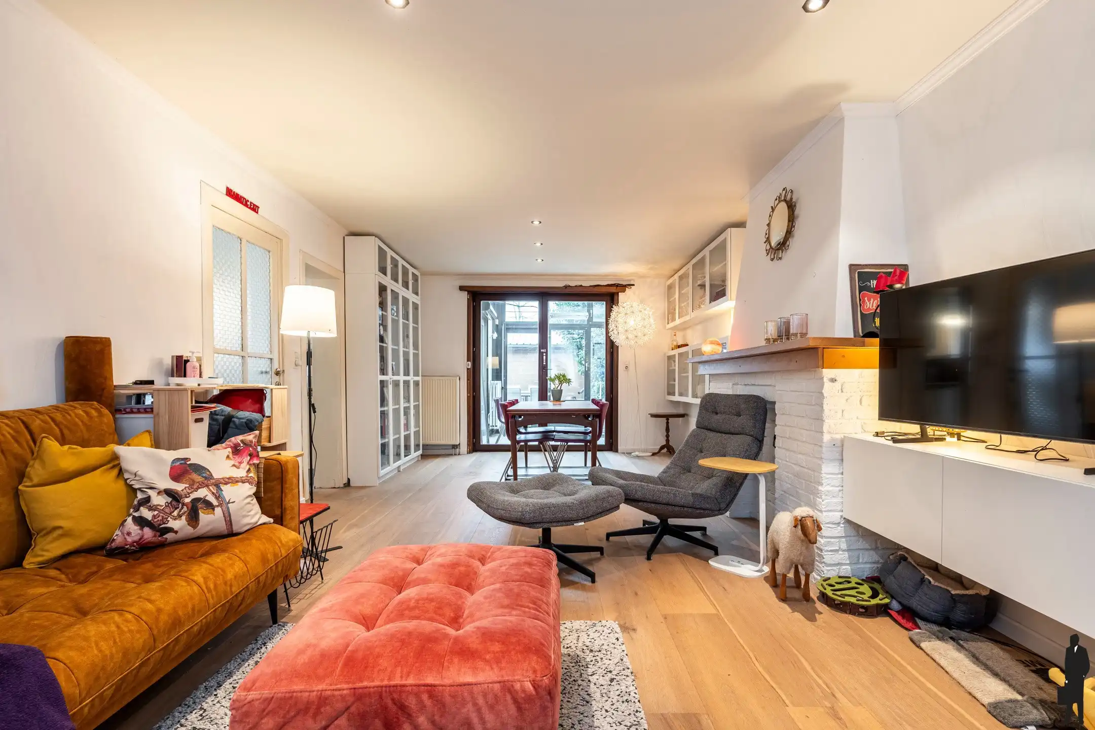 Gezinswoning met tuin, ruime garage en tal van mogelijkheden foto 8