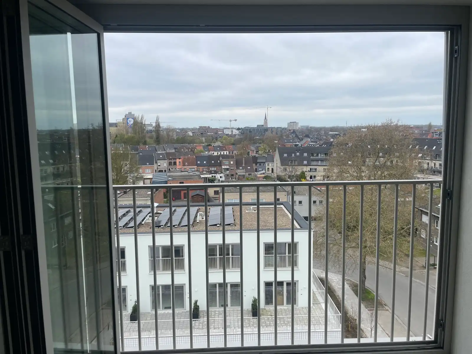 Leemans Immobiliën presenteert u  dit uitzonderlijk energiezuinig nieuwbouwappartement! foto 24