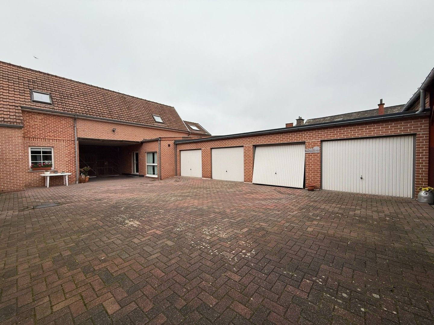 Woning met 1 ruime slaapkamer te Vliermaal. foto 13