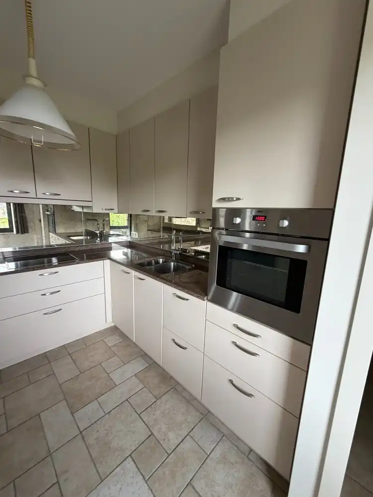 Appartement met overdekt terras in het centrum van Zonhoven foto 5