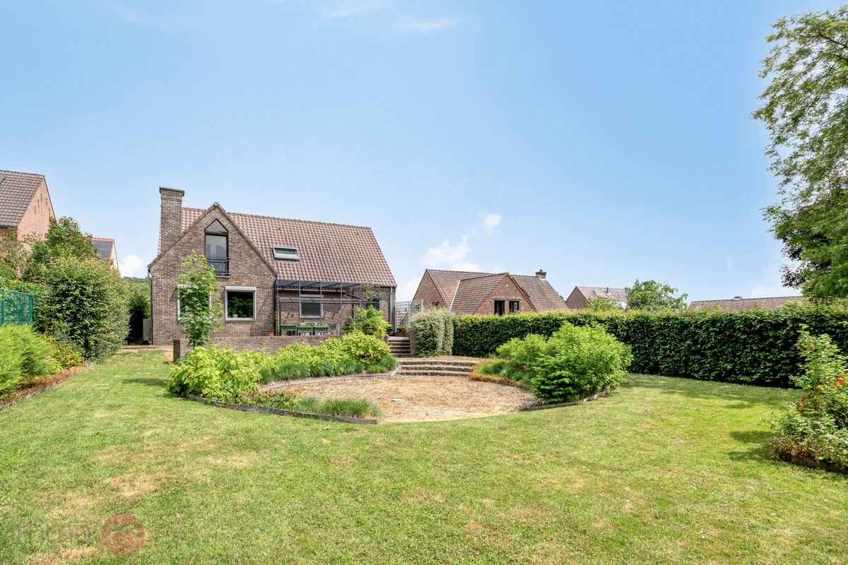 Prachtige villa (open bebouwing) met adembenemend uitzicht in rustige omgeving met 5 slaapkamers. foto 35