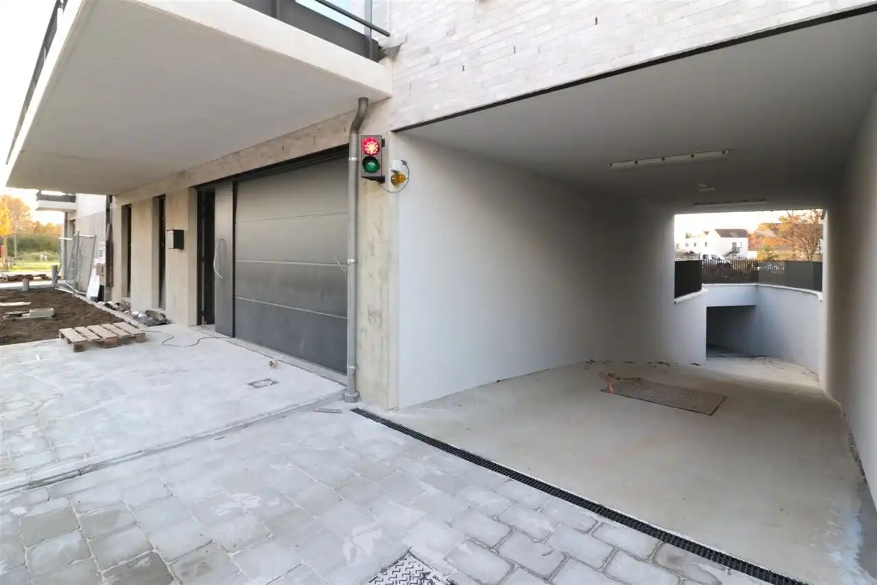 Zonnig appartement, zuidterras, twee slpk, autostaanplaats op gunstige locatie foto 50