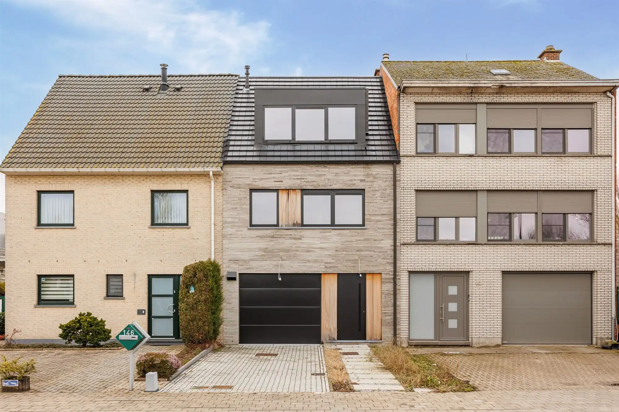 BEN-woning met 4 slaapkamers en tuin foto {{pictureIndex}}