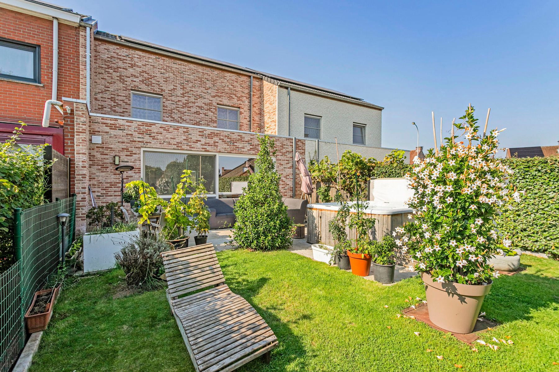 Recente mooi afgewerkte instapklare woning ! foto 30