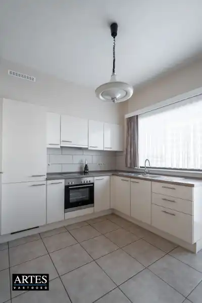 Appartement met 2 slaapkamers in hartje Genk foto 6