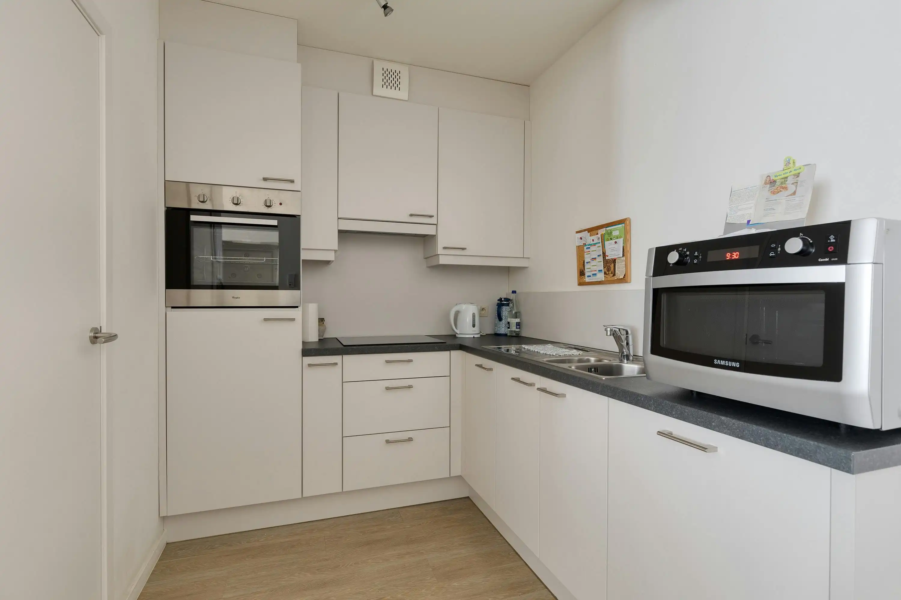 recent appartement op 1ste verdieping te koop in hartje Lier foto 4
