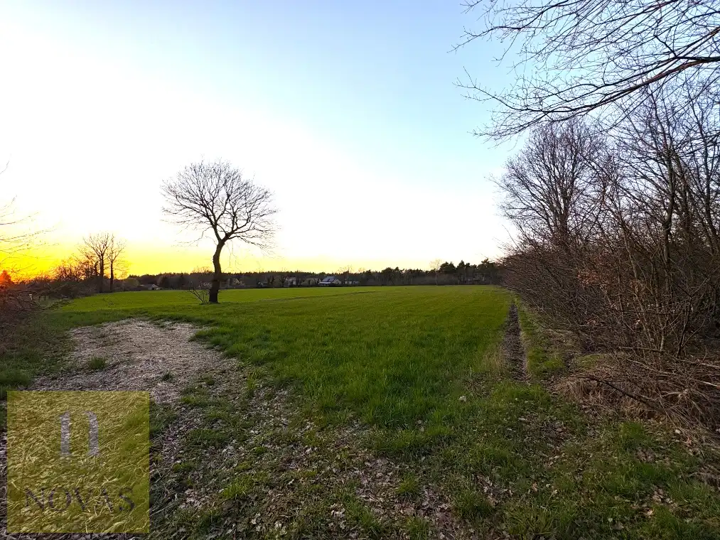 Mooi perceel landbouwgrond aan de straat, 17are 25ca foto 7