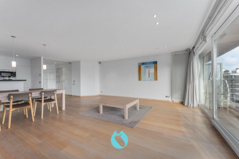 Stijlvol gemeubeld appartement op de Lippenslaan te Knokke foto 3
