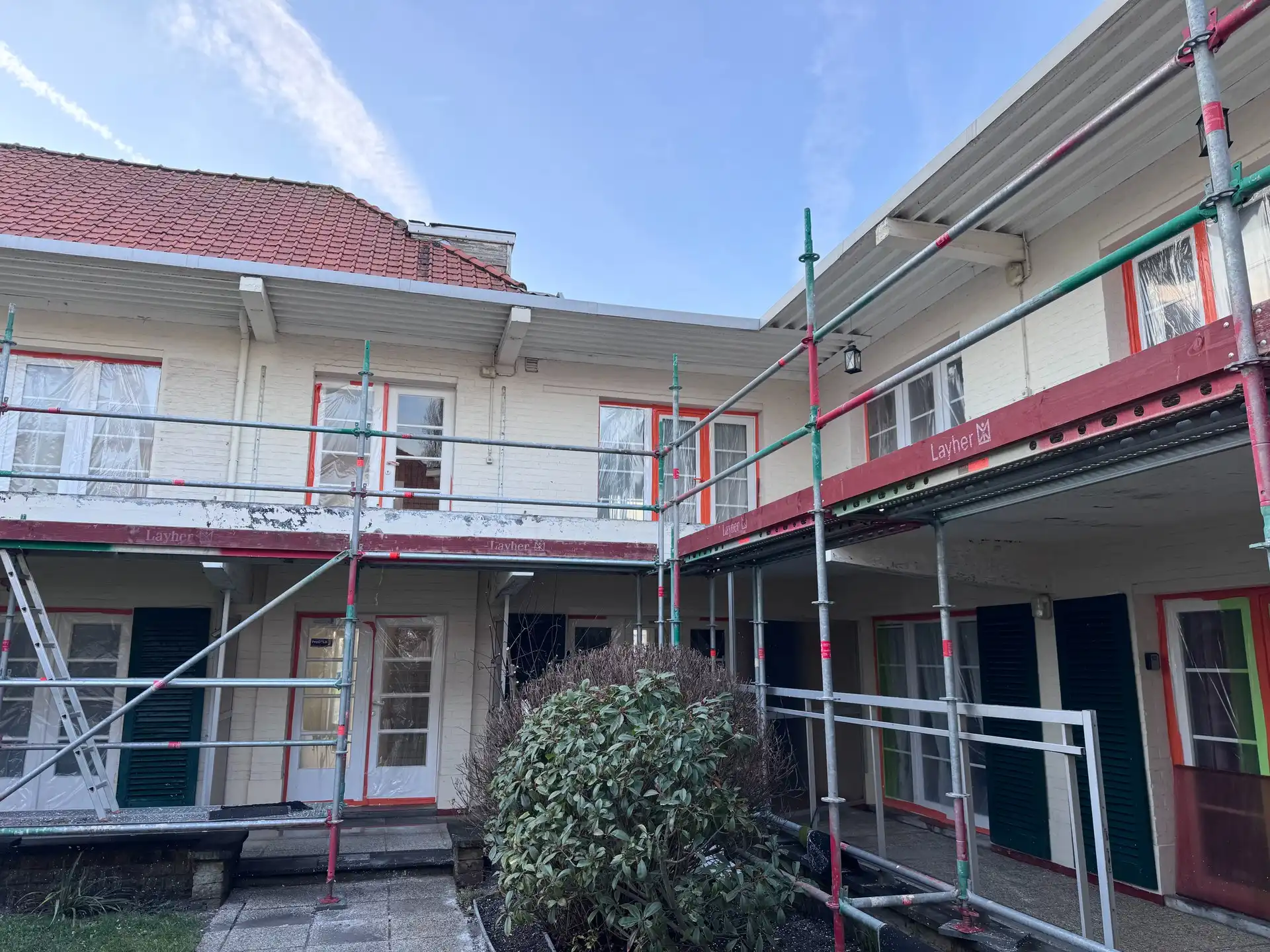 Instapklaar appartement met twee slaapkamers en afgewerkt met oog voor hedendaags wooncomfort. foto 8