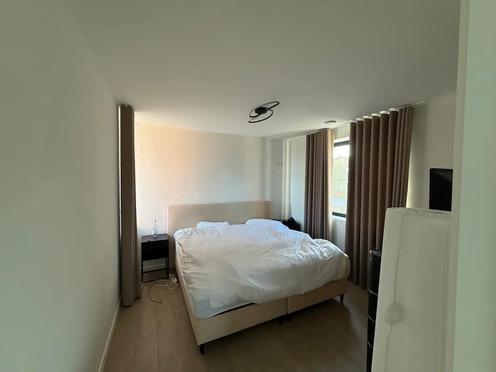 NIEUWBOUW moderne halfopen WONING Te huur foto 11