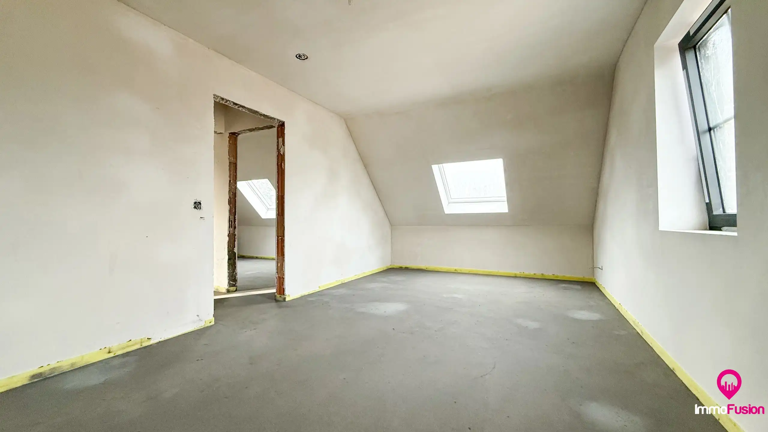 Zeer ruim (146m²!) duplex app.met 2-slpks,garage en terras! foto 18