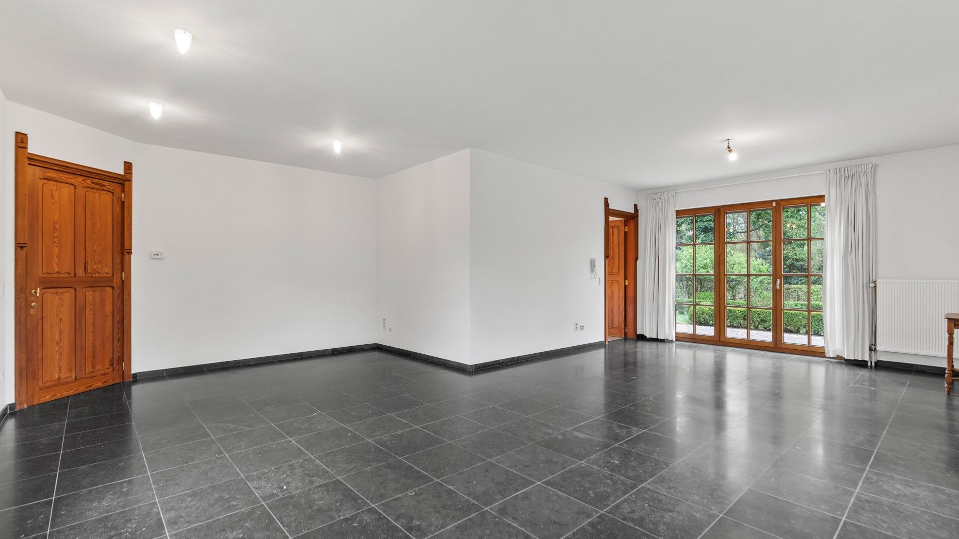 Zeer degelijk gebouwde woning met 3/5 slpks in een doodlopende straat in het centrum ! foto 8