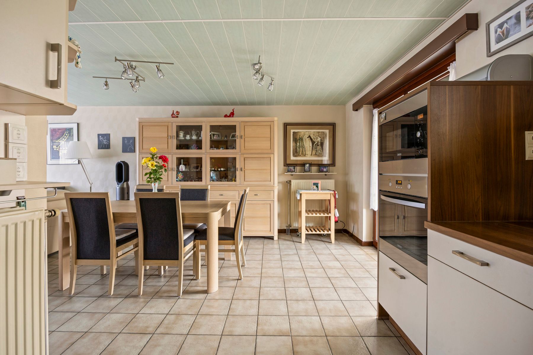 Charmante gezinswoning met 3 slaapkamers, tuin en garage  foto 8