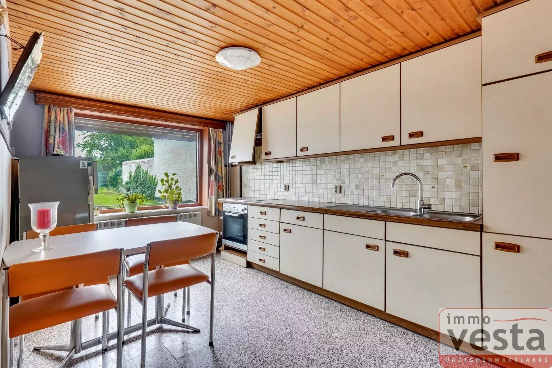 Landelijk gelegen, te renoveren woning foto 10