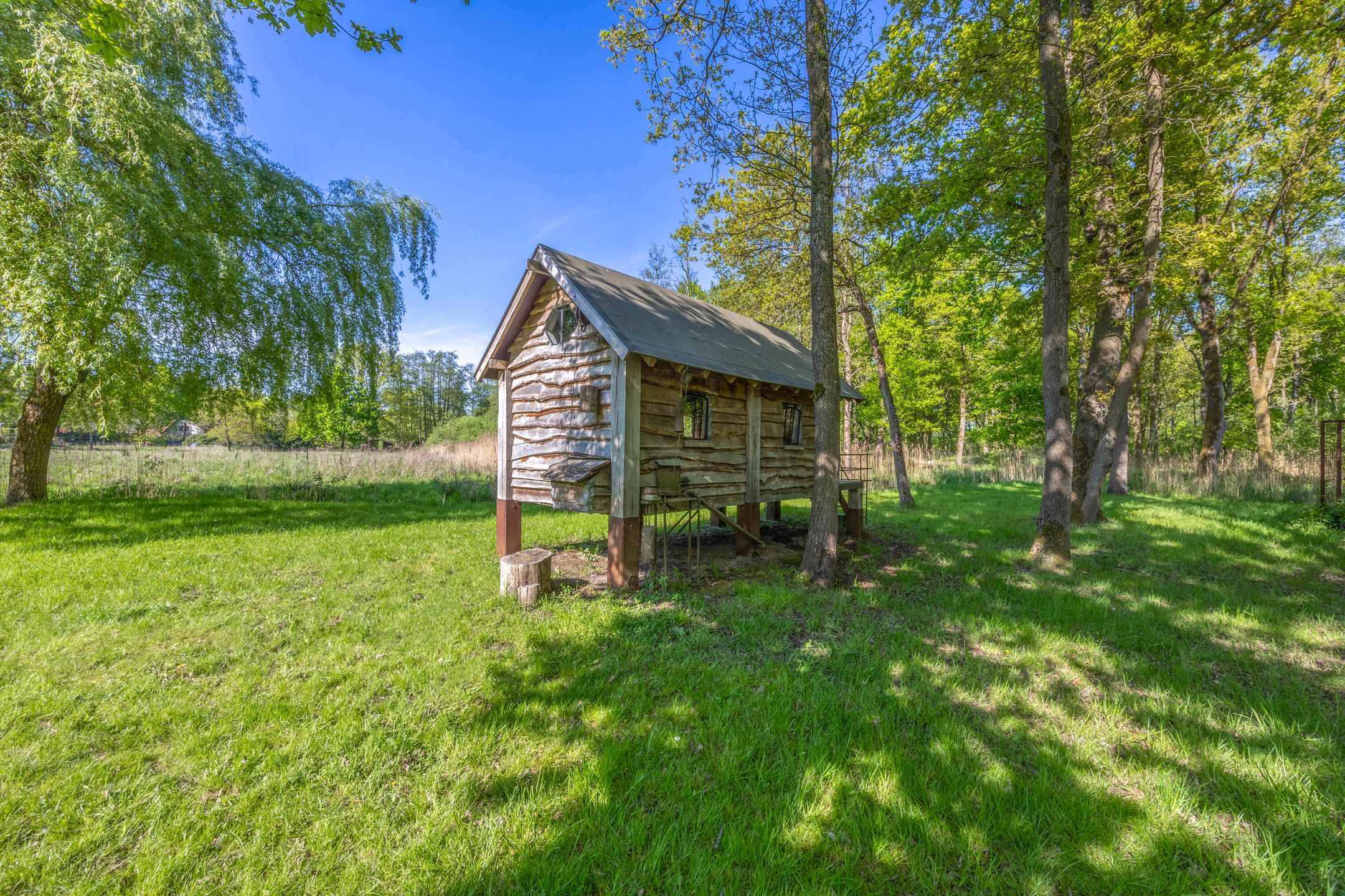 Charmante woning omringd door ca 6000m² aan prachtige natuur foto 19