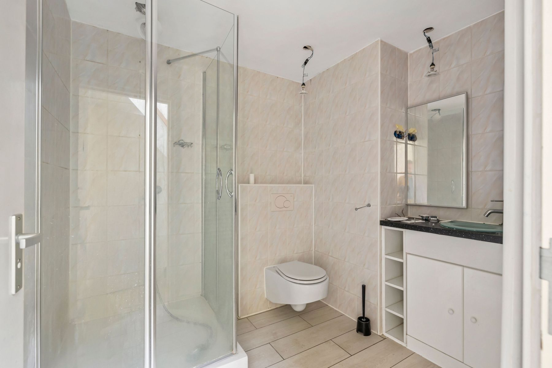 onder optie Deels af te werken woning 3-4 slaapkamers  foto 4