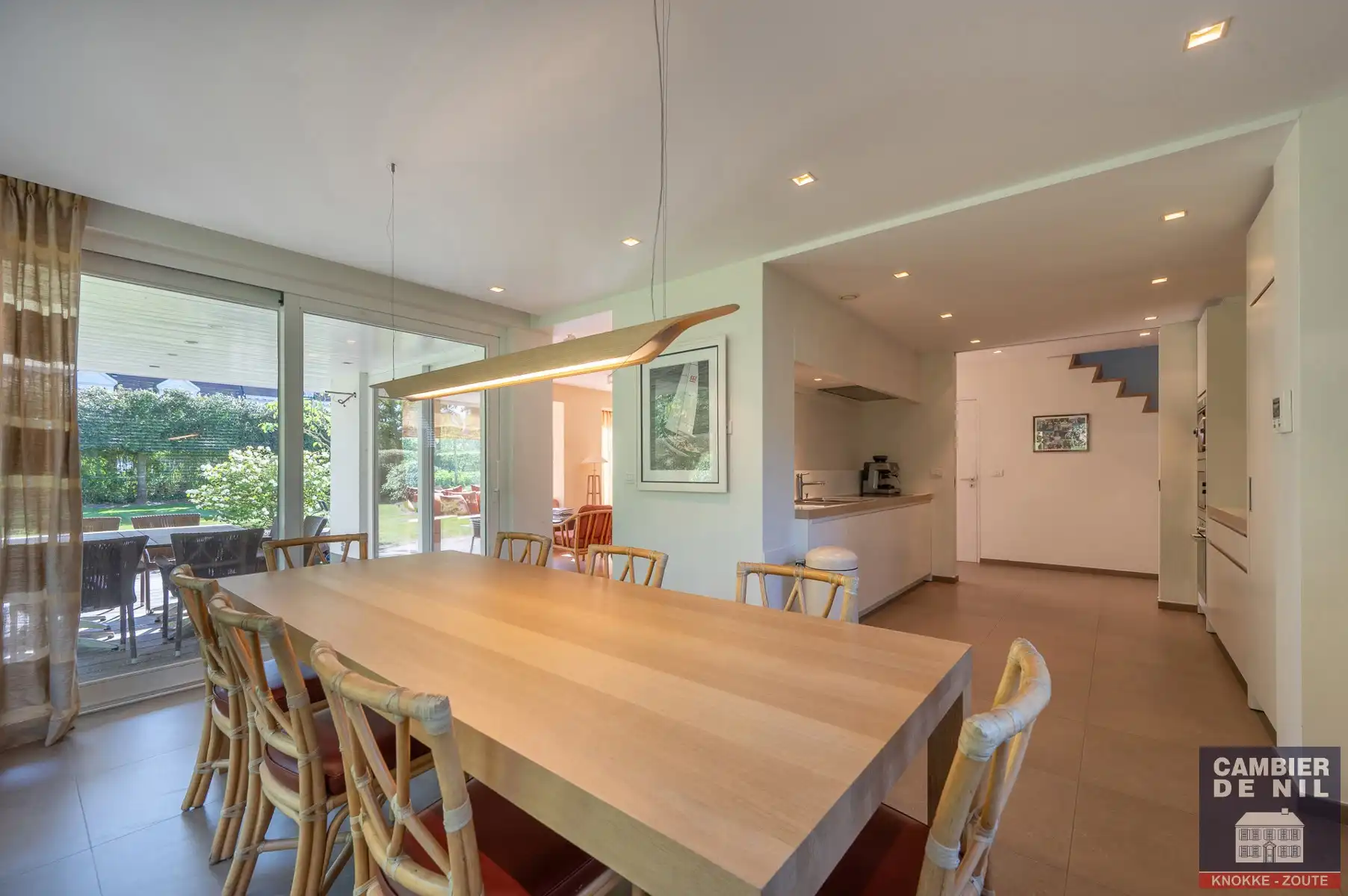 Ruime, gemeubelde koppelvilla aan de Royal Zoute Tennisclub. foto 14