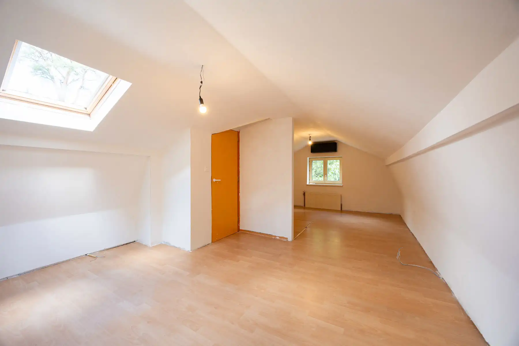 Energiezuinige charmante villa met 4 SLK's, tuin en zwembad foto 23