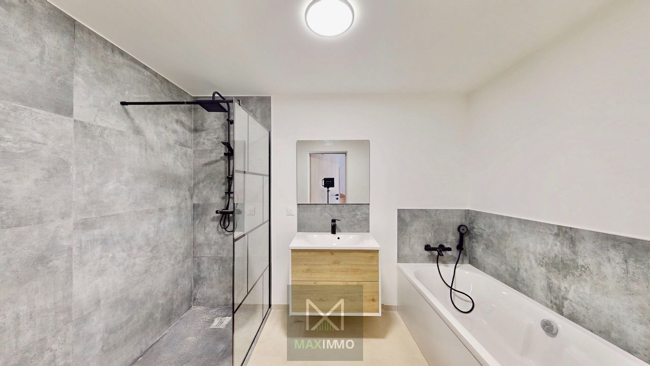 Volledig vernieuwde woning in centrum Lauwe – luxe, licht en leefruimte in één pakket foto 7