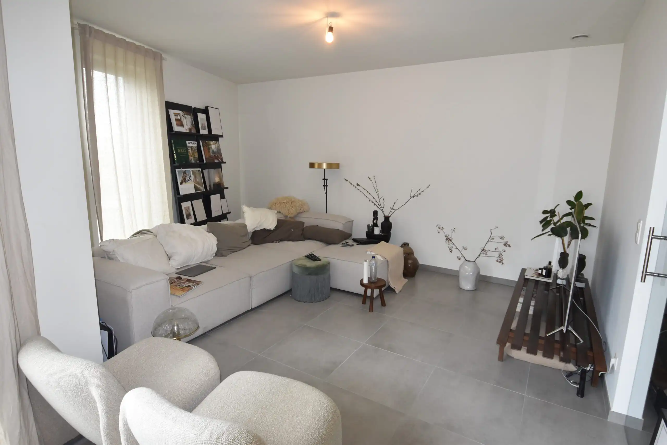 Modern en energiezuinig appartement te huur in hartje Nieuwkerken-Waas foto 2