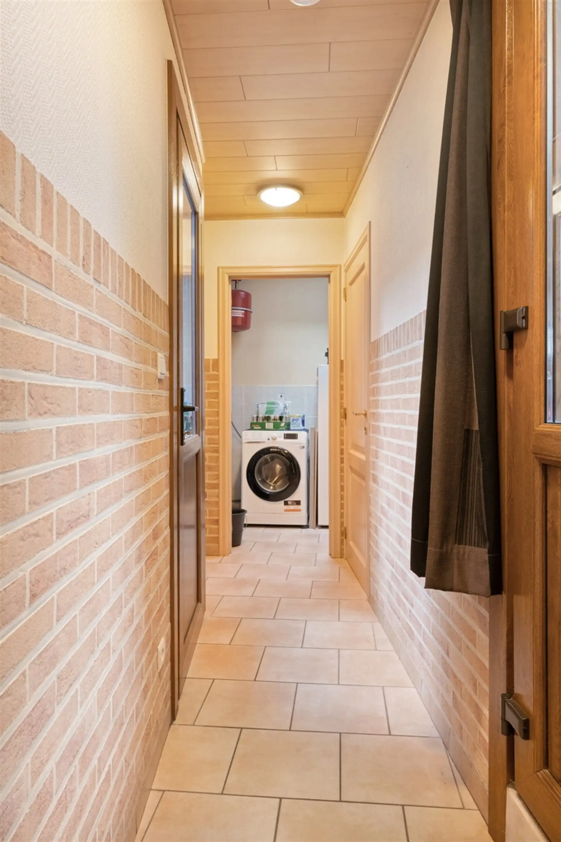 Karaktervolle woning in hartje Aalst foto 8