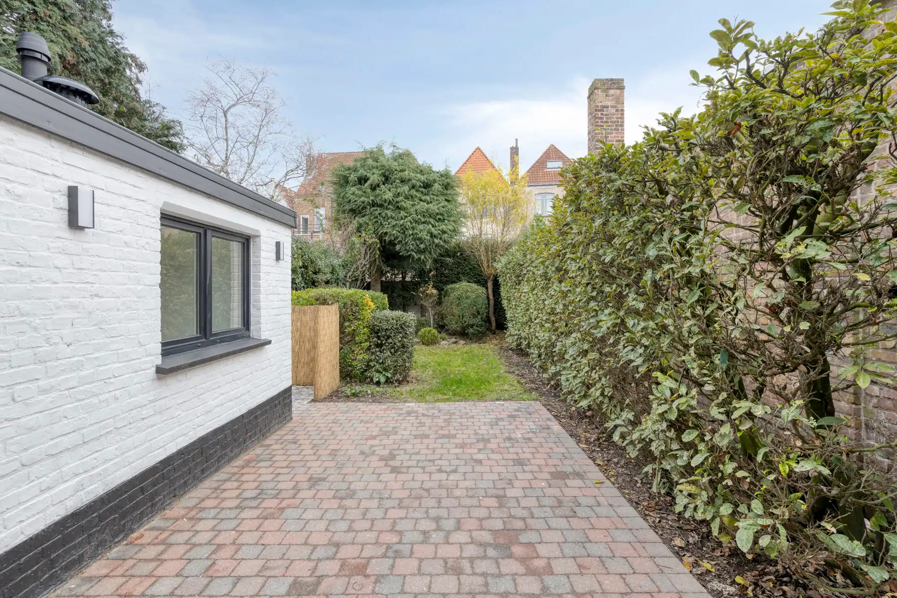 Gerenoveerde (2025) stadswoning met tuin foto 13