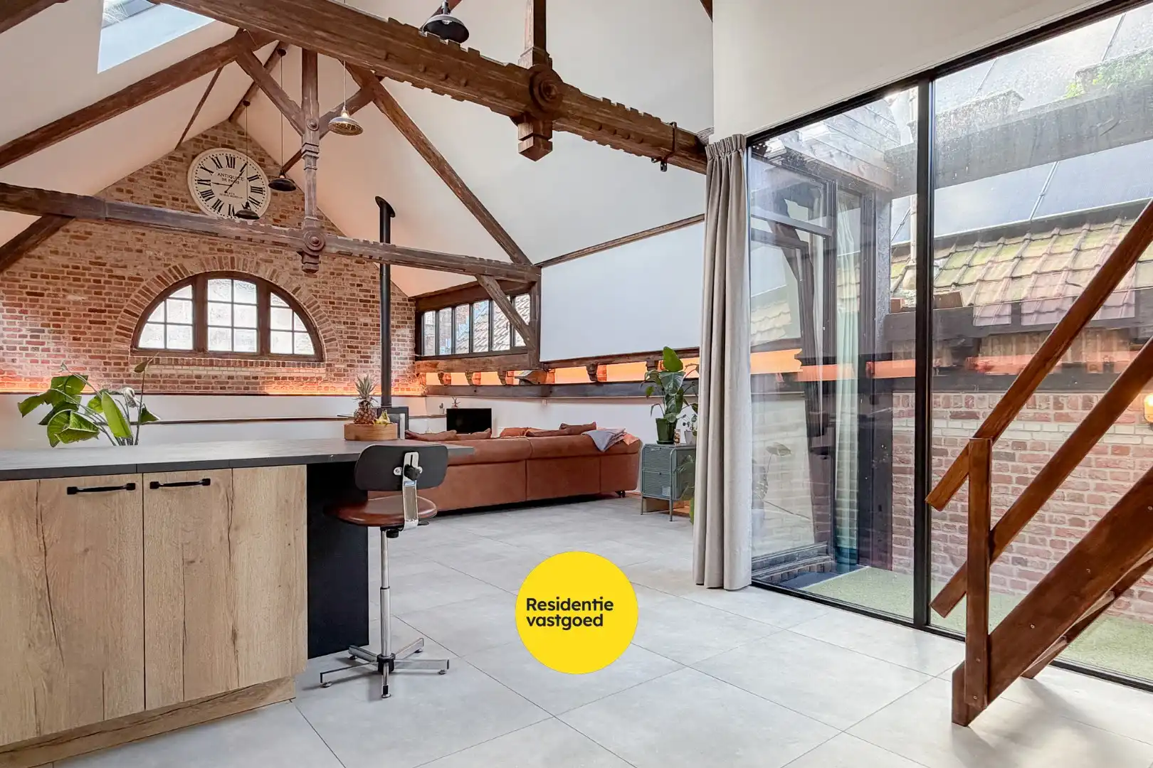 Unieke woning in voormalige borstelfabriek - karakter en comfort in perfecte harmonie! foto 6