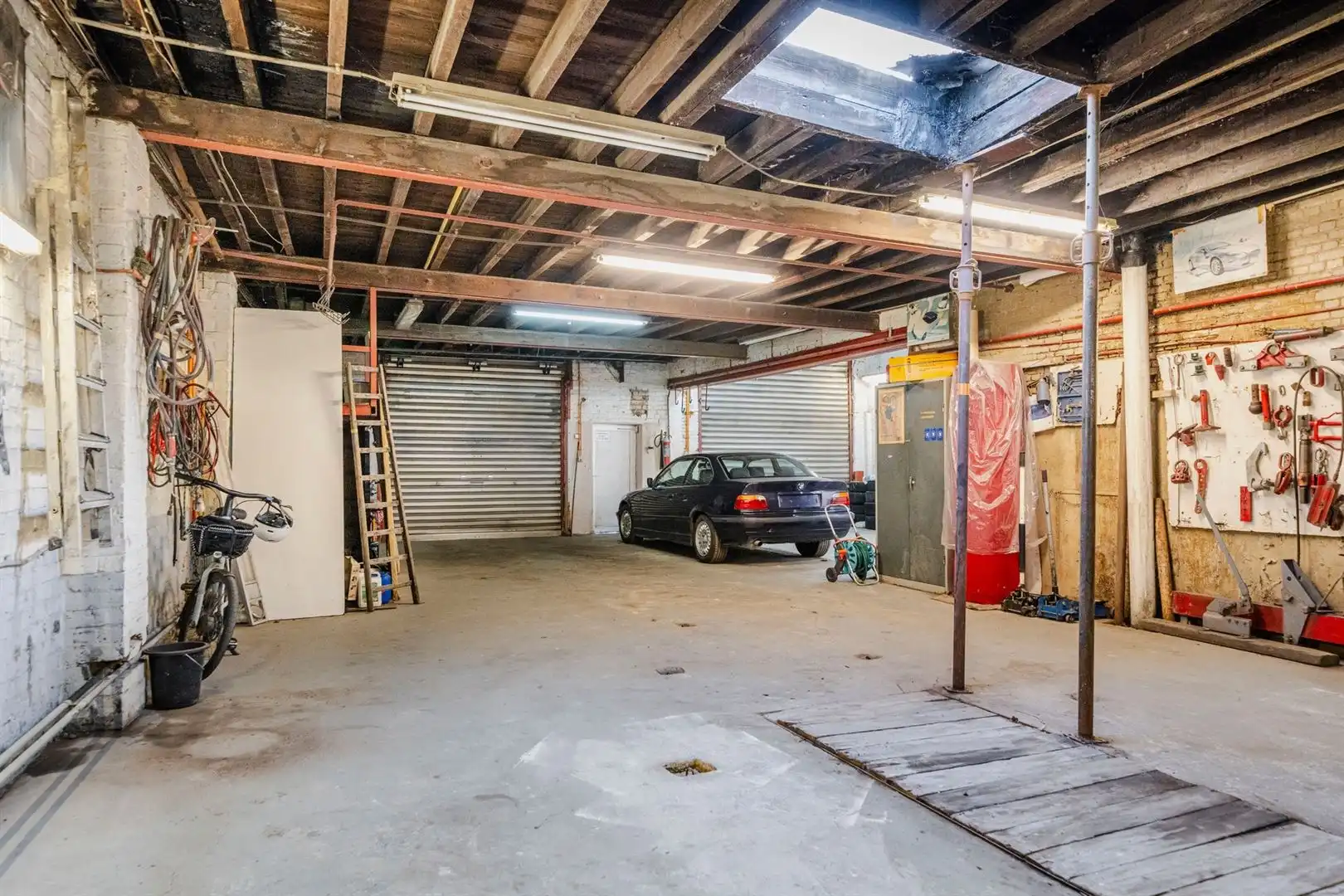 Functionele werkplaats/garage met uitstekende bereikbaarheid  foto 3