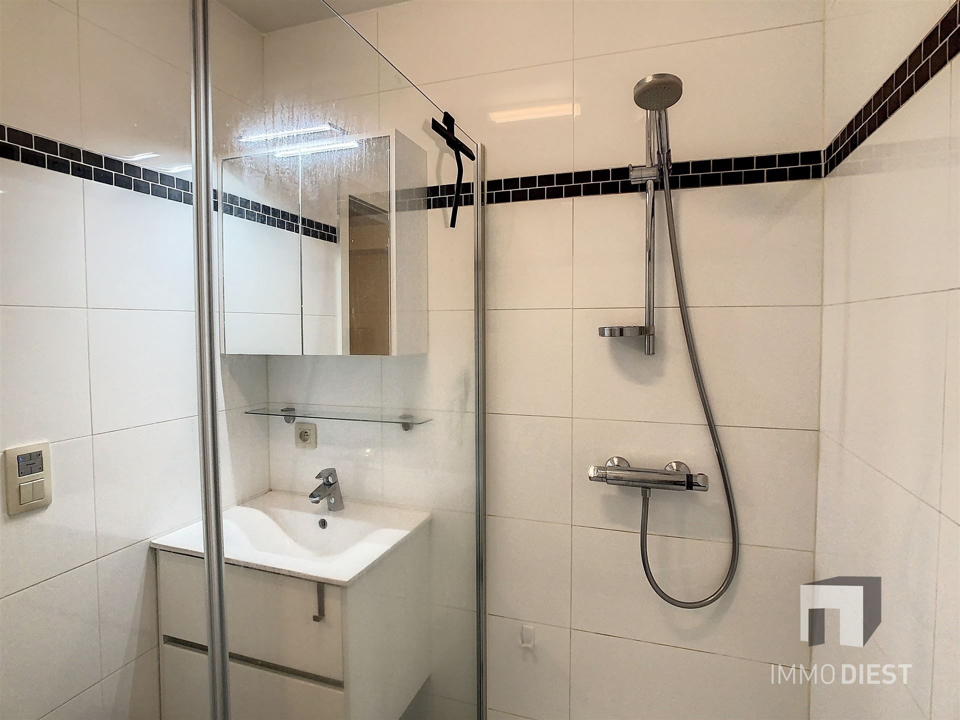 Knus gelijkvloers appartement dichtbij het centrum van Vorst foto 9