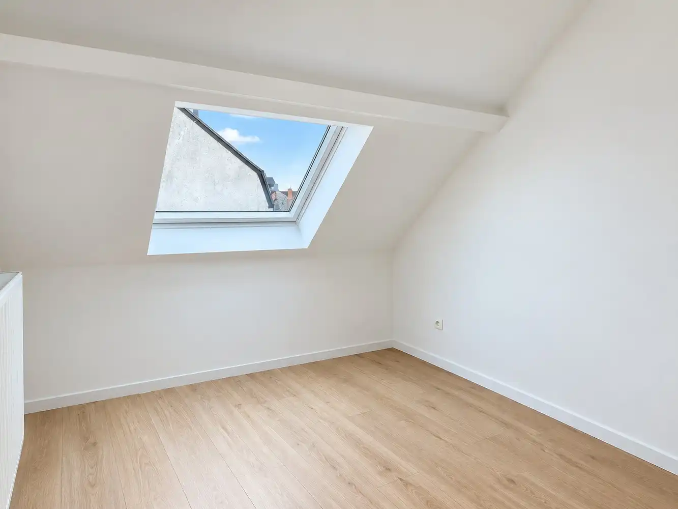 Vernieuwbouwwoning met 3 slaapkamers en koer foto 15